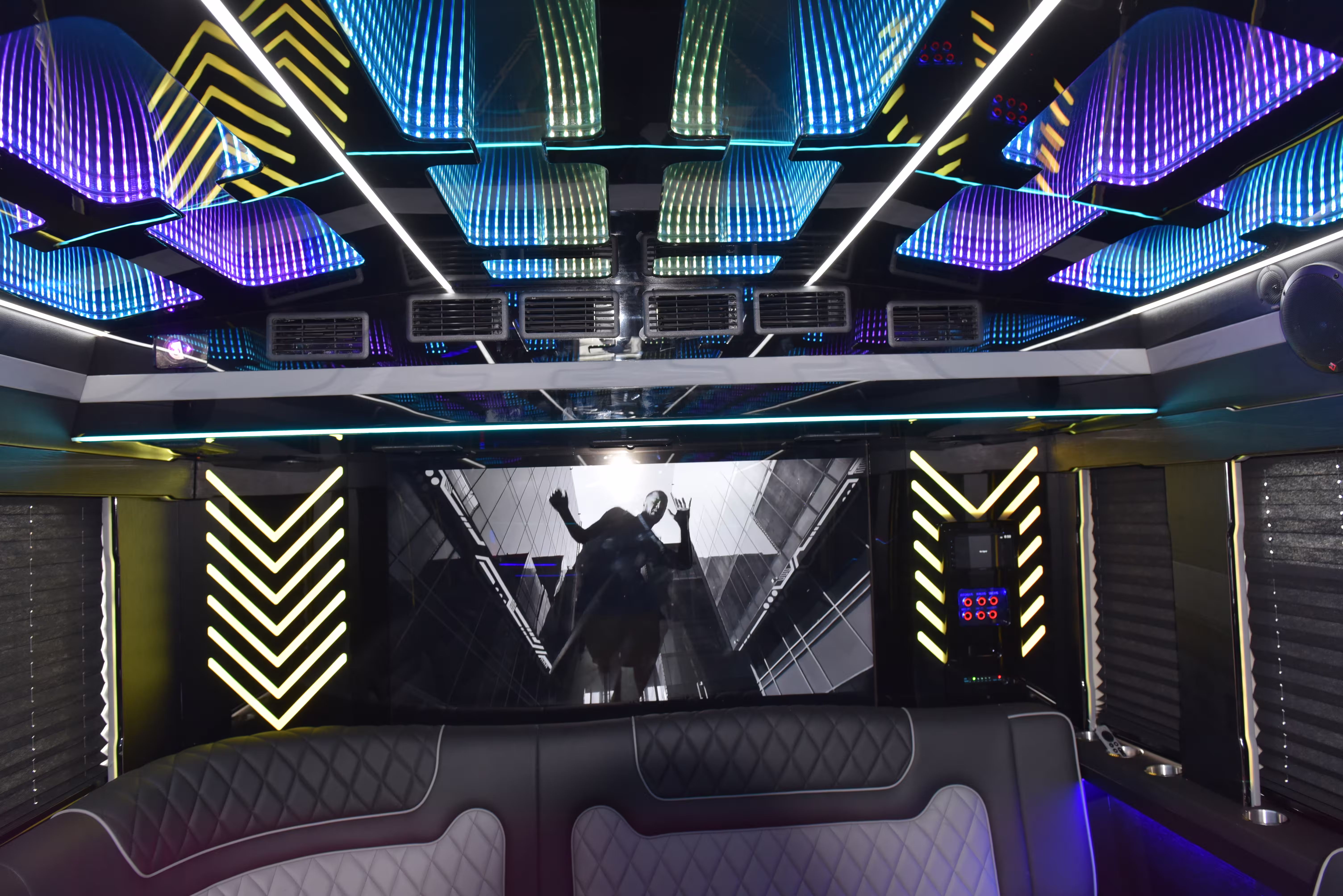 Image 16 for Luxury Limo Build