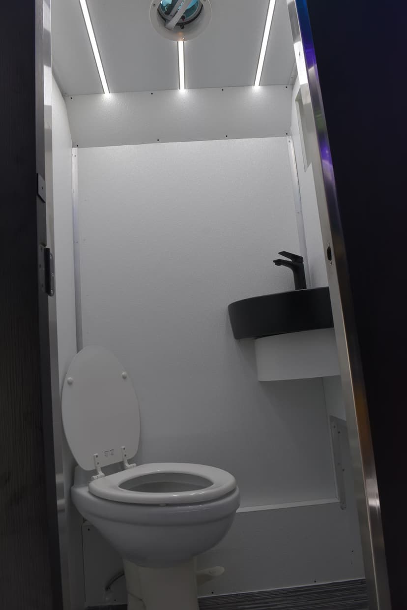 Luxury Limo Build image 38